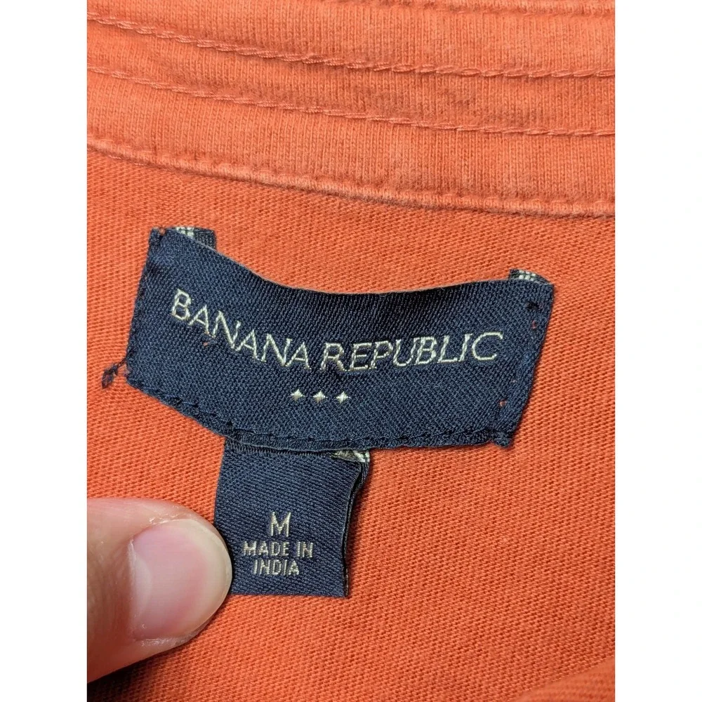 Banana Republic Polo Shirt Mens M Orange Long Sleeve V-Neck Cotton Chest Pocket